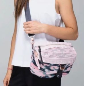 Wamo Camo Go Lightly Bag